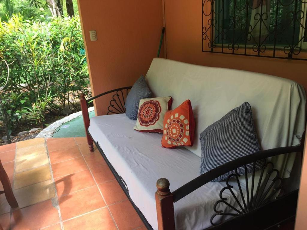 Mal Pais Surf Camp Hotel Playa Santa Teresa  Exterior photo