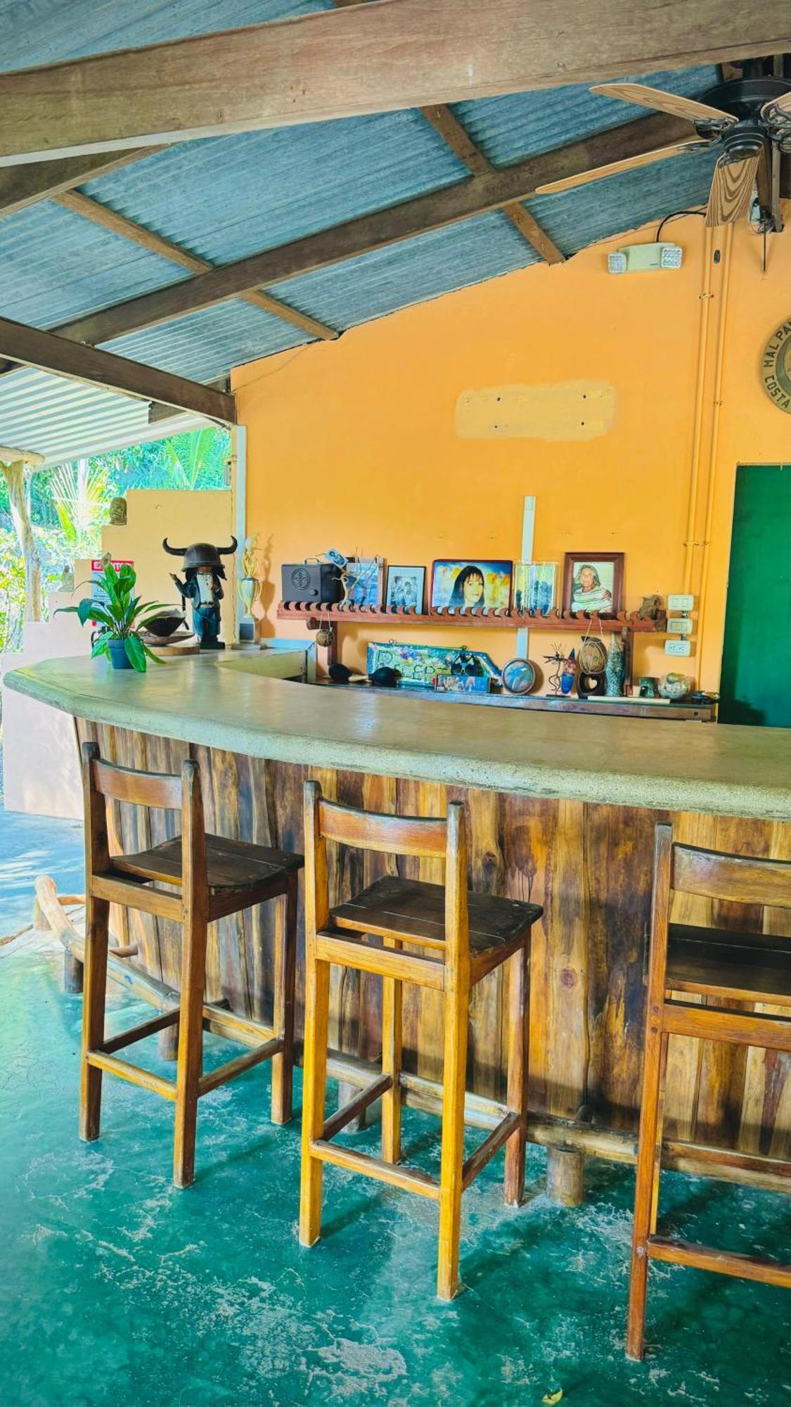 Mal Pais Surf Camp Hotel Playa Santa Teresa  Exterior photo