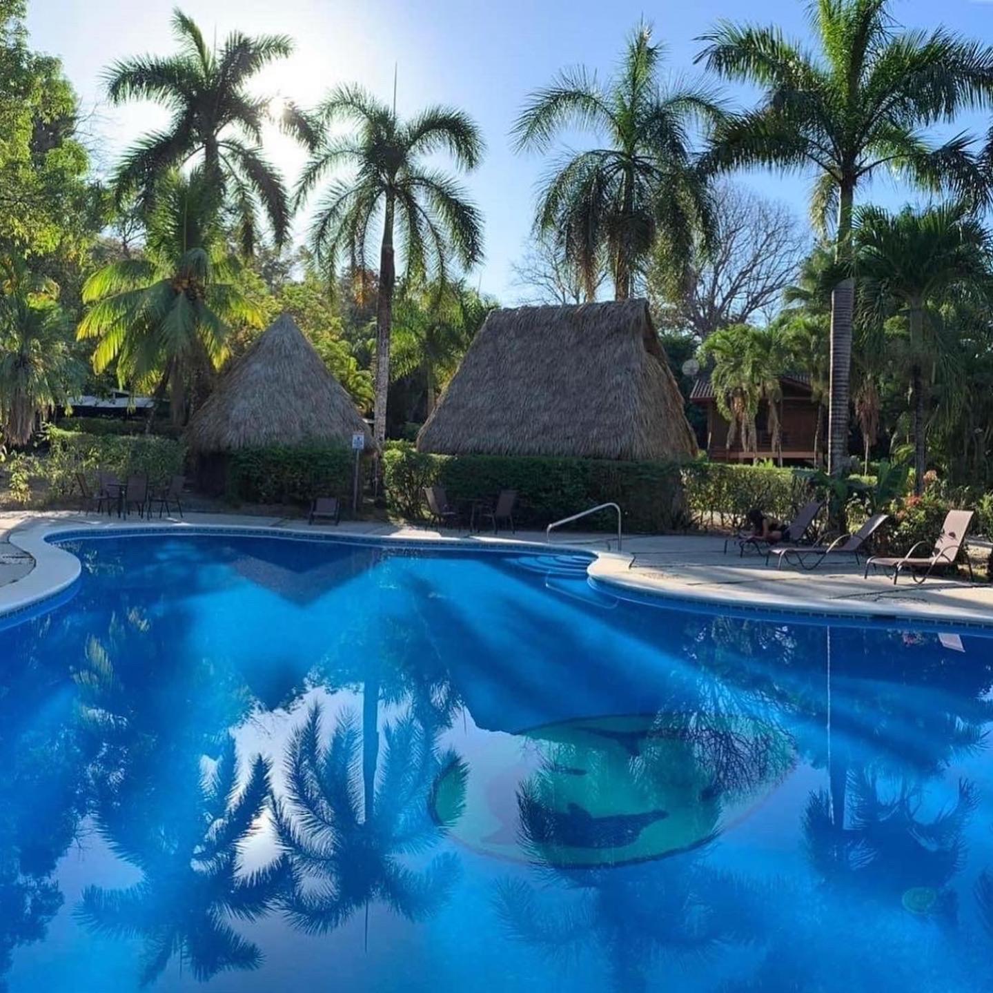 Mal Pais Surf Camp Hotel Playa Santa Teresa  Exterior photo